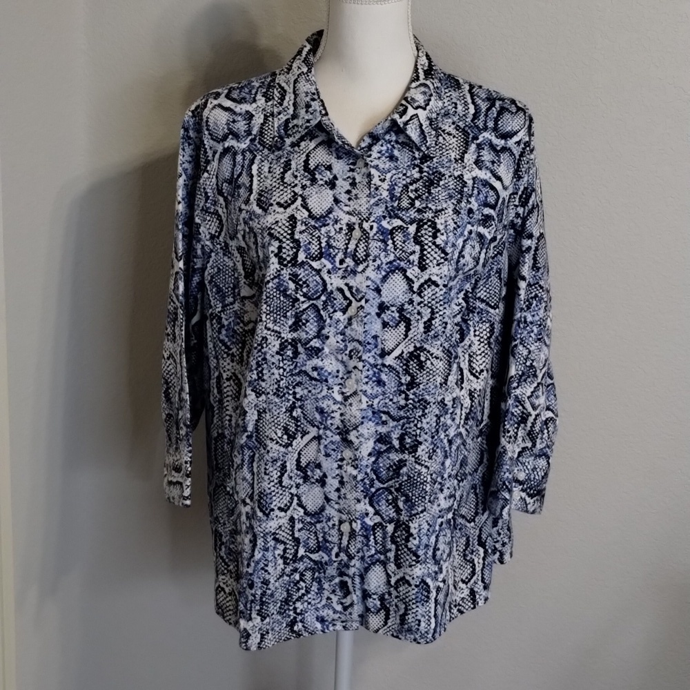 Apt. 9 Blue Snakeskin Print Women's Size 2X